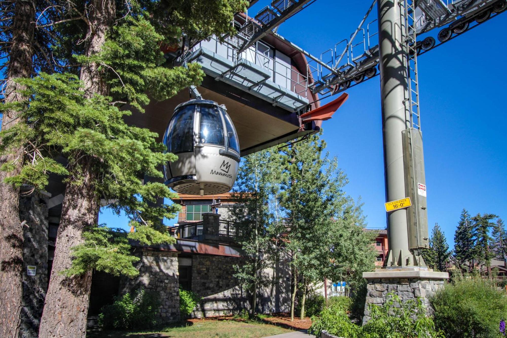 Sunshine Village Ferienhaus *